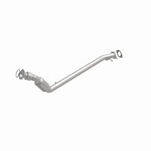 Load image into Gallery viewer, MagnaFlow Exhaust Products 52098 OEM Grade Direct-Fit Catalytic Converter for Select Buick Terraza, Chevrolet Uplander, Saturn Relay