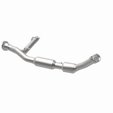 Load image into Gallery viewer, MagnaFlow Exhaust Products 4583029 California CARB Direct-Fit Catalytic Converter for Select Lincoln Navigator