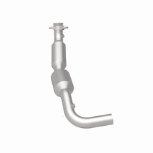 Load image into Gallery viewer, MagnaFlow Exhaust Products 5582311 California CARB Direct-Fit Catalytic Converter for Select Ford E-150, Ford E-250