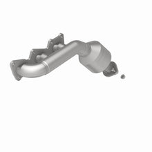 Load image into Gallery viewer, MagnaFlow Exhaust Products 51072 OEM Grade Manifold Catalytic Converter for Select Kia Borrego