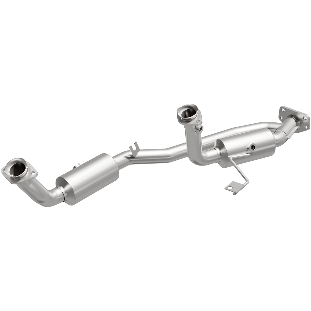 MagnaFlow Exhaust Products 4551079 California CARB Direct-Fit Catalytic Converter for Select Ford Freestar, Mercury Monterey