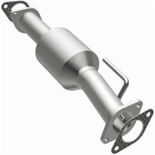 Load image into Gallery viewer, MagnaFlow Exhaust Products 5592579 California CARB Direct-Fit Catalytic Converter for Select Buick Enclave, Chevrolet Traverse, GMC Acadia, Saturn Outlook