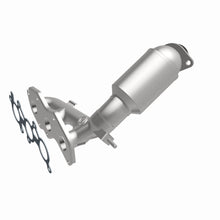 Load image into Gallery viewer, MagnaFlow Exhaust Products 5582545 California CARB Manifold Catalytic Converter for Select Lexus RX350, Toyota Highlander, Toyota Sienna