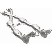 Load image into Gallery viewer, MagnaFlow Exhaust Products 441115 California CARB Direct-Fit Catalytic Converter for Select Ford Mustang