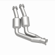 Load image into Gallery viewer, MagnaFlow Exhaust Products 24226 HM Grade Direct-Fit Catalytic Converter for Select Jaguar Vanden Plas, Jaguar XJ6
