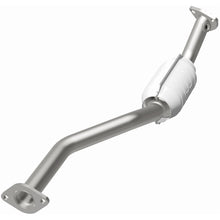 Load image into Gallery viewer, MagnaFlow Exhaust Products 447228 California CARB Direct-Fit Catalytic Converter for Select Nissan Frontier