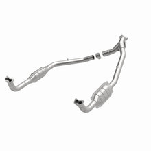 Load image into Gallery viewer, MagnaFlow Exhaust Products 93691 Standard Grade Direct-Fit Catalytic Converter for Select Land Rover Defender 110, Land Rover Defender 90, Land Rover Discovery