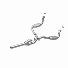 Load image into Gallery viewer, MagnaFlow Exhaust Products 51510 OEM Grade Direct-Fit Catalytic Converter for Select Chevrolet Express 1500, GMC Savana