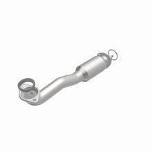 Load image into Gallery viewer, MagnaFlow Exhaust Products 5571783 California CARB Direct-Fit Catalytic Converter for Select Honda CR-V
