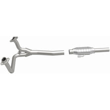 Load image into Gallery viewer, MagnaFlow Exhaust Products 93307 Standard Grade Direct-Fit Catalytic Converter for Select Ford Bronco, Ford F-150, Ford F-250