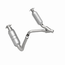 Load image into Gallery viewer, MagnaFlow Exhaust Products 4451627 California CARB Direct-Fit Catalytic Converter for Select Mitsubishi Raider