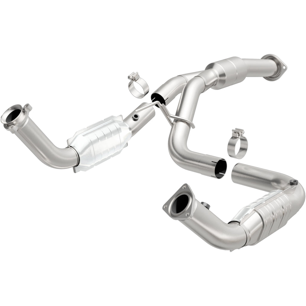 MagnaFlow Exhaust Products 51812 OEM Grade Direct-Fit Catalytic Converter for Select Chevrolet Silverado HD, Chevrolet Silverado HD, GMC Sierra HD, GMC Sierra HD