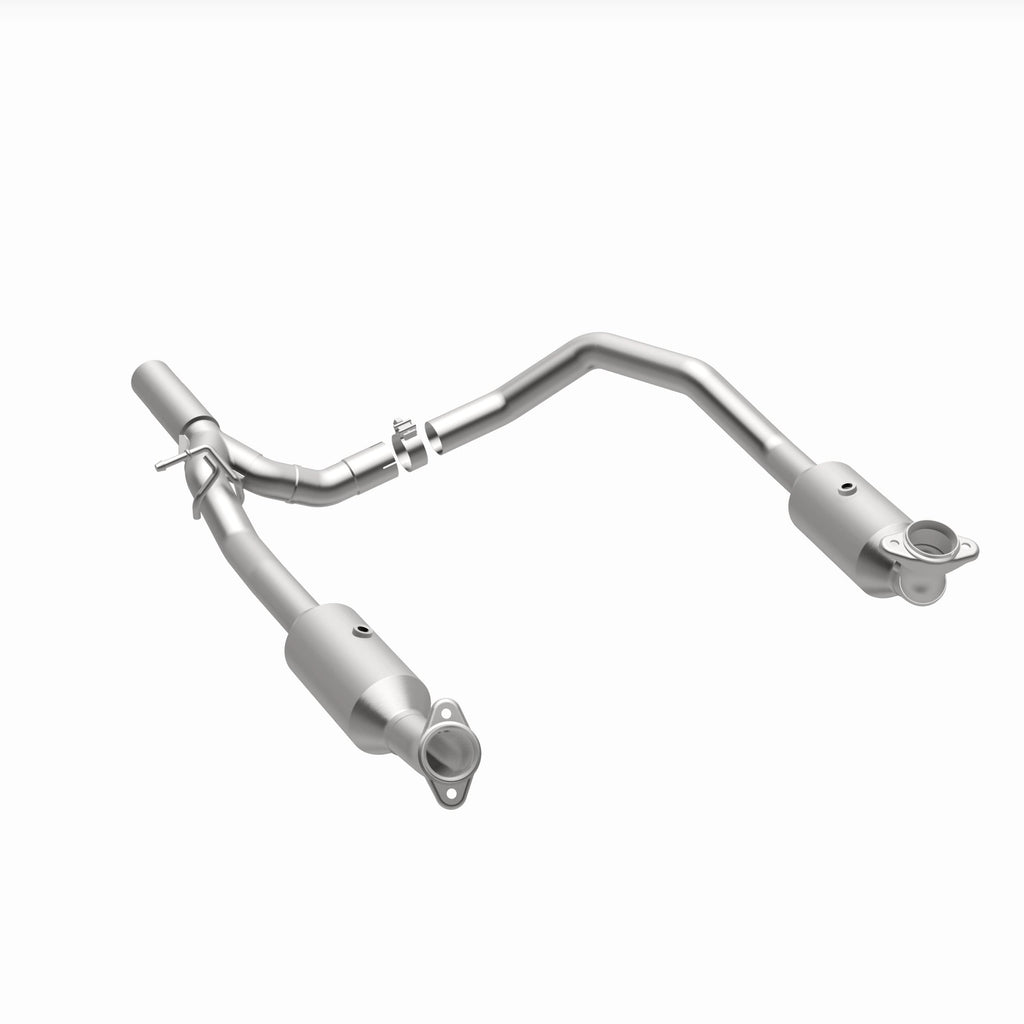 MagnaFlow Exhaust Products 280014 OEM Grade Direct-Fit Catalytic Converter for Select Ford E-350 Super Duty, Ford E-450 Super Duty