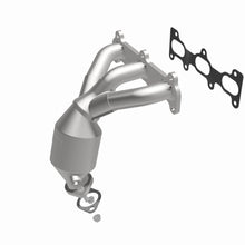 Load image into Gallery viewer, MagnaFlow Exhaust Products 452018 California CARB Manifold Catalytic Converter for Select Hyundai Sonata, Hyundai Tiburon, Kia Optima