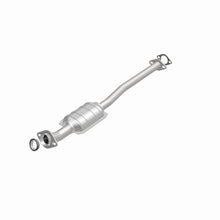 Load image into Gallery viewer, MagnaFlow Exhaust Products 22614 Standard Grade Direct-Fit Catalytic Converter for Select Chevrolet Sprint