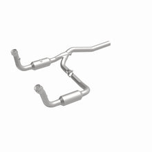 Load image into Gallery viewer, MagnaFlow Exhaust Products 5551148 California CARB Direct-Fit Catalytic Converter for Select Dodge Nitro, Jeep Liberty