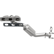 Load image into Gallery viewer, MagnaFlow Exhaust Products 5631758 California CARB Manifold Catalytic Converter for Select BMW 325Ci, BMW 325i