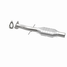Load image into Gallery viewer, MagnaFlow Exhaust Products 23416 Standard Grade Direct-Fit Catalytic Converter for Select Chevrolet Blazer, GMC Jimmy