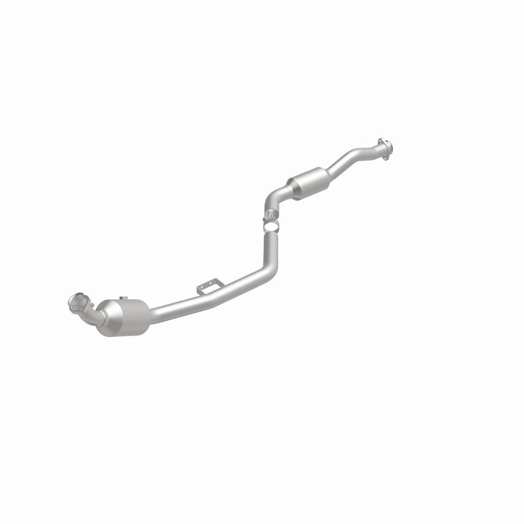MagnaFlow Exhaust Products 51665 OEM Grade Direct-Fit Catalytic Converter for Select Mercedes-Benz E350