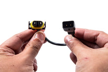 Load image into Gallery viewer, Diode Dynamics DD4052 Converts socket to your vehicles factory socket size.