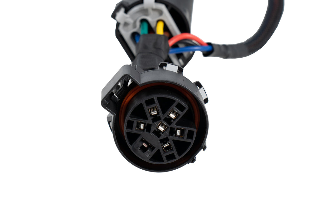 Diode Dynamics DD4145 Powers Diode Dynamics C1 HitchMount LED pods.