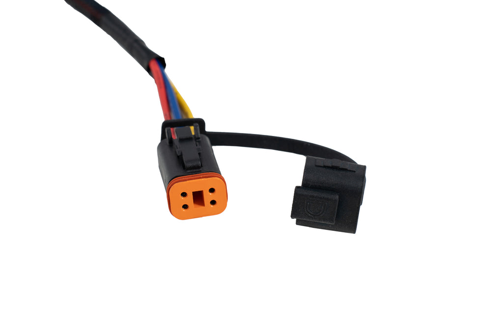 Diode Dynamics DD4146 Powers Diode Dynamics C1R HitchMount LED pods.