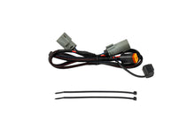 Load image into Gallery viewer, Diode Dynamics DD4162 Powers an SSC1 LED pod in the 2022-2024 Ford Maverick trailer hitch receiver.