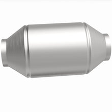 Load image into Gallery viewer, MagnaFlow Exhaust Products 333504 California CARB Universal Catalytic Converter for Select Dodge D100, Dodge D150, Dodge Ram 50, Mazda B2000, Mazda B2200, Mazda B2600, Mitsubishi Mighty Max