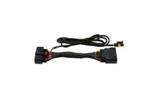 Load image into Gallery viewer, Diode Dynamics DD7362 Connects your Diode Dynamics backlit pods to your vehicle's backup wiring.
