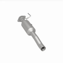 Load image into Gallery viewer, MagnaFlow Exhaust Products 280439 OEM Grade Direct-Fit Catalytic Converter for Select Ford F-450 Super Duty, Ford F-550 Super Duty