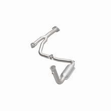 Load image into Gallery viewer, MagnaFlow Exhaust Products 49582 OEM Grade Direct-Fit Catalytic Converter for Select Jeep Liberty