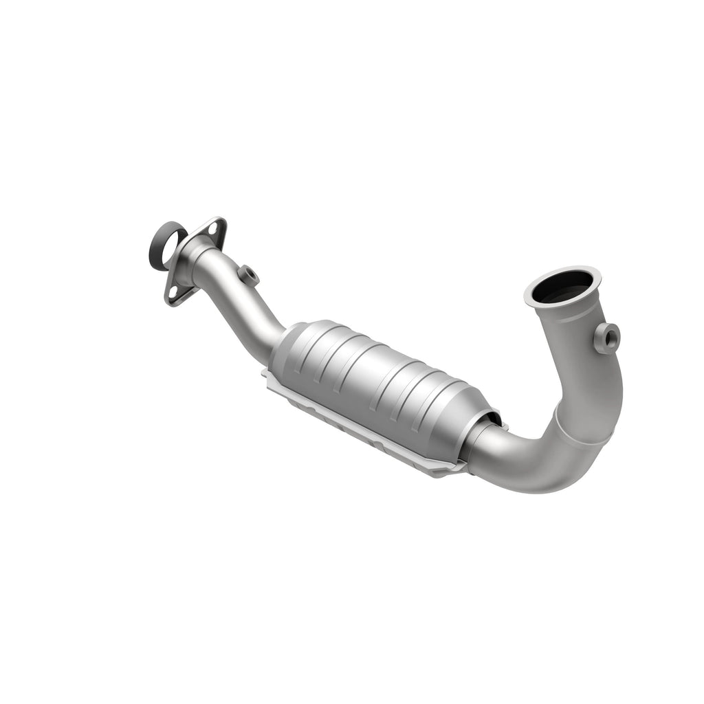 MagnaFlow Exhaust Products 49583 OEM Grade Direct-Fit Catalytic Converter for Select Jeep Liberty