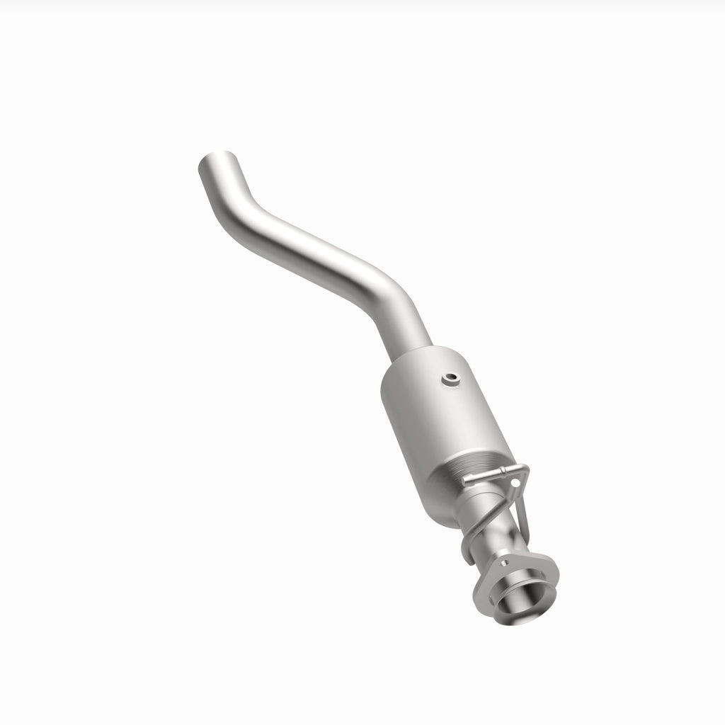 MagnaFlow Exhaust Products 280444 OEM Grade Direct-Fit Catalytic Converter for Select Ford F-650, Ford F-750