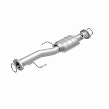 Load image into Gallery viewer, MagnaFlow Exhaust Products 447225 California CARB Direct-Fit Catalytic Converter for Select Toyota 4Runner
