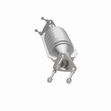Load image into Gallery viewer, MagnaFlow Exhaust Products 447196 California CARB Direct-Fit Catalytic Converter for Select Nissan Frontier, Nissan Xterra
