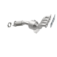Load image into Gallery viewer, MagnaFlow Exhaust Products 5531552 California CARB Manifold Catalytic Converter for Select Ford Fiesta