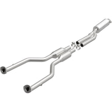 Load image into Gallery viewer, MagnaFlow Exhaust Products 5571168 California CARB Direct-Fit Catalytic Converter for Select Lexus IS250, Lexus IS350