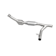 Load image into Gallery viewer, MagnaFlow Exhaust Products 51412 OEM Grade Direct-Fit Catalytic Converter for Select Ford Expedition, Ford F-150, Ford F-250, Lincoln Blackwood, Lincoln Navigator