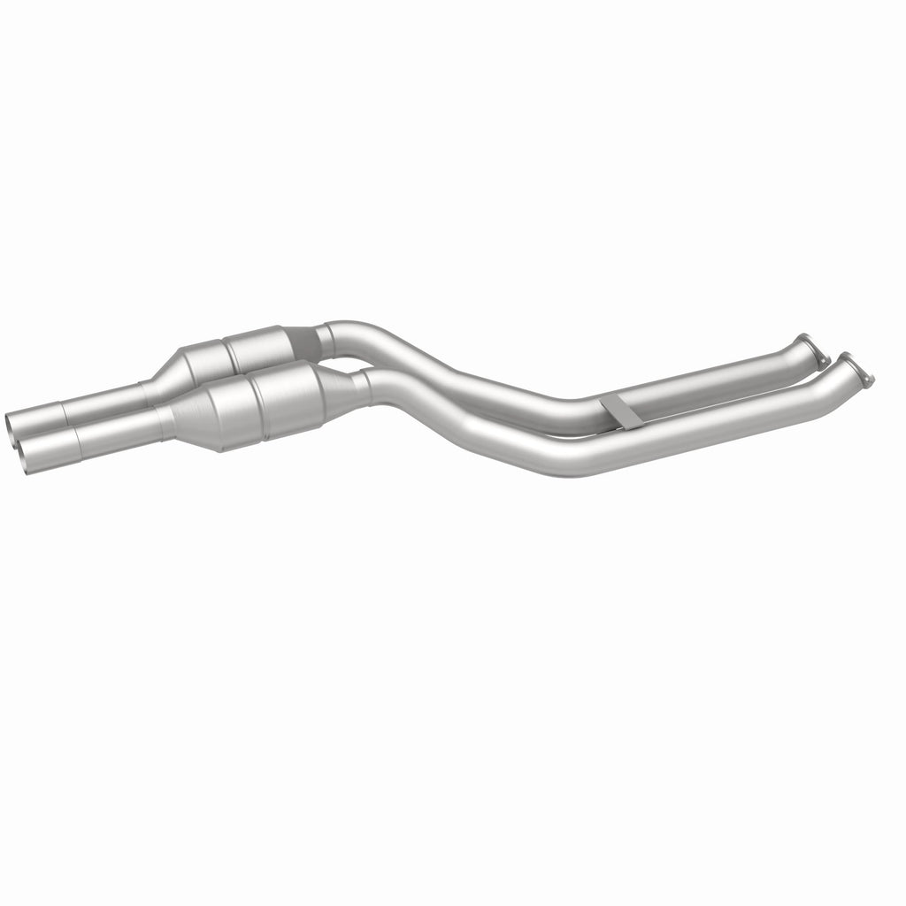 MagnaFlow Exhaust Products 24510 HM Grade Direct-Fit Catalytic Converter for Select BMW 325Ci, BMW 325i