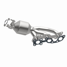 Load image into Gallery viewer, MagnaFlow Exhaust Products 447197 California CARB Manifold Catalytic Converter for Select Nissan Frontier