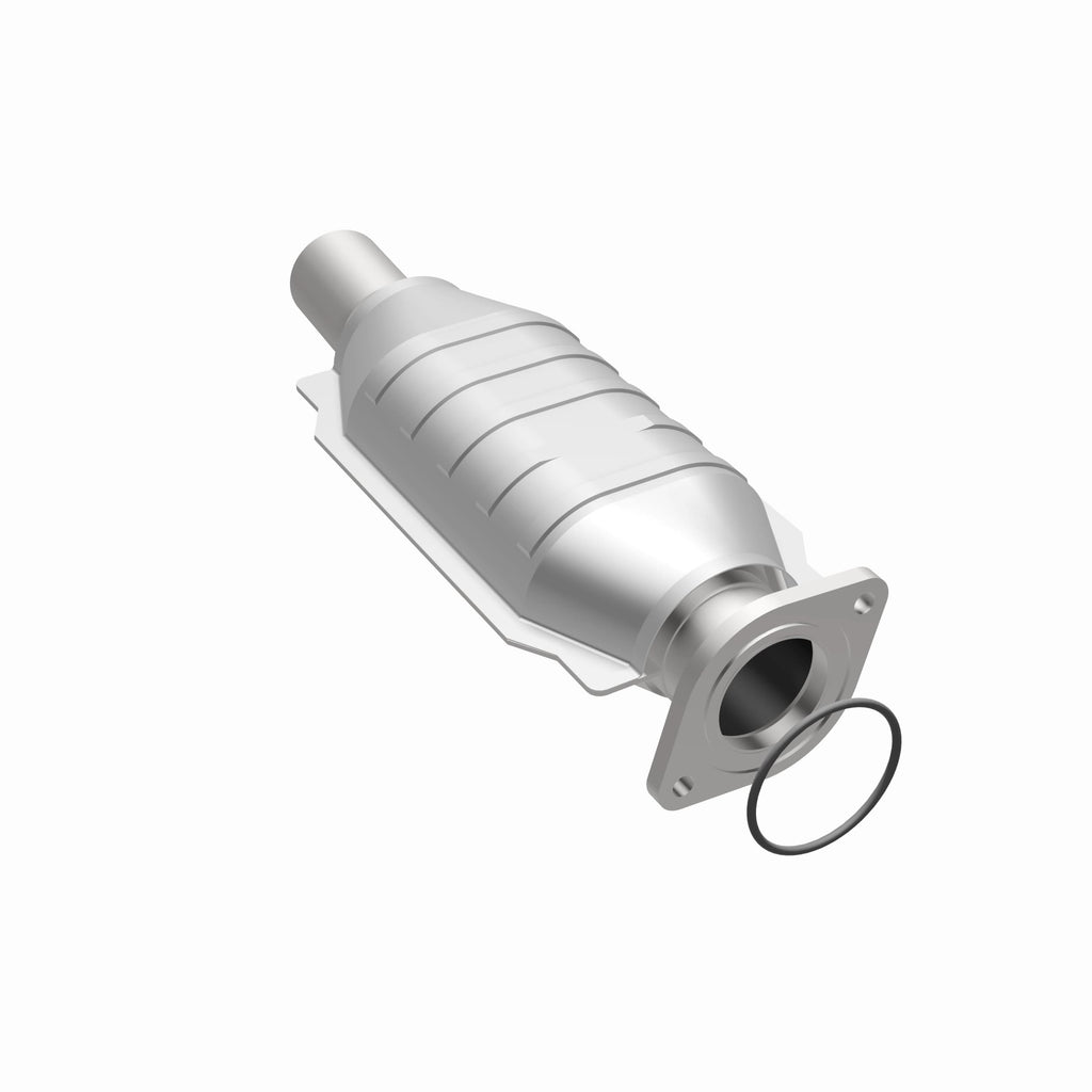 MagnaFlow Exhaust Products 49980 OEM Grade Direct-Fit Catalytic Converter for Select Ford Five Hundred, Ford Freestyle, Mercury Montego