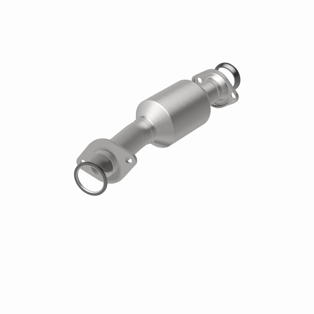 MagnaFlow Exhaust Products 52557 OEM Grade Direct-Fit Catalytic Converter for Select Toyota Sienna