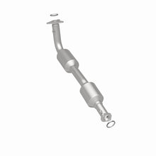 Load image into Gallery viewer, MagnaFlow Exhaust Products 5582626 California CARB Direct-Fit Catalytic Converter for Select Toyota Sequoia, Toyota Tundra