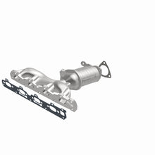 Load image into Gallery viewer, MagnaFlow Exhaust Products 5531060 California CARB Manifold Catalytic Converter for Select Chevrolet Malibu, Pontiac G6, Saturn Aura