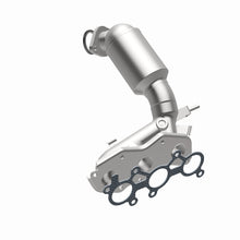 Load image into Gallery viewer, MagnaFlow Exhaust Products 5582545 California CARB Manifold Catalytic Converter for Select Lexus RX350, Toyota Highlander, Toyota Sienna