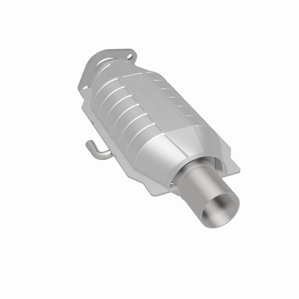 MagnaFlow Exhaust Products 23617 Standard Grade Direct-Fit Catalytic Converter for Select Nissan D21