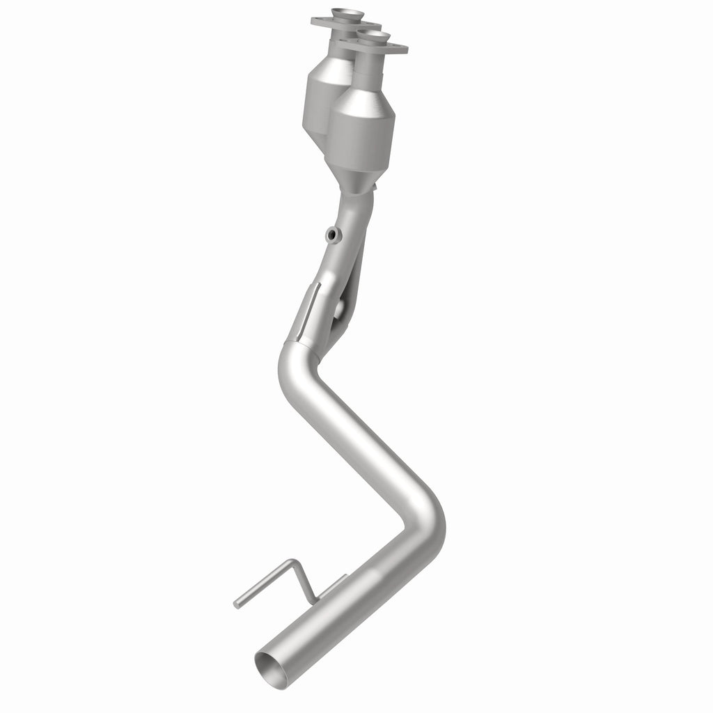 MagnaFlow Exhaust Products 24997 HM Grade Direct-Fit Catalytic Converter for Select Jeep Cherokee