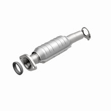 Load image into Gallery viewer, MagnaFlow Exhaust Products 24158 HM Grade Direct-Fit Catalytic Converter for Select Toyota Sienna