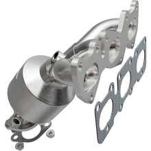 Load image into Gallery viewer, MagnaFlow Exhaust Products 5582202 California CARB Manifold Catalytic Converter for Select Hyundai Santa Fe