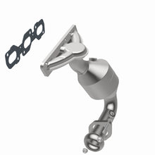 Load image into Gallery viewer, MagnaFlow Exhaust Products 452009 California CARB Manifold Catalytic Converter for Select Ford Escape, Mazda Tribute
